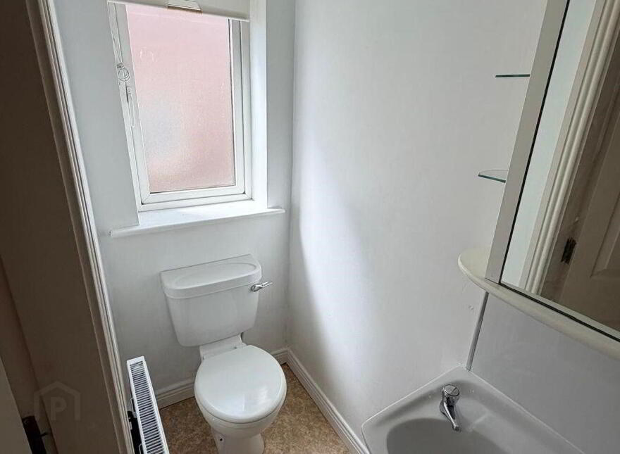 10 The Courtyard, Castlepark, Mallow, P51XKE8