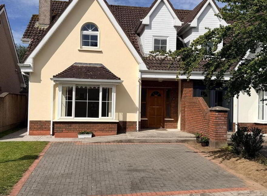 10 The Courtyard, Castlepark, Mallow, P51XKE8