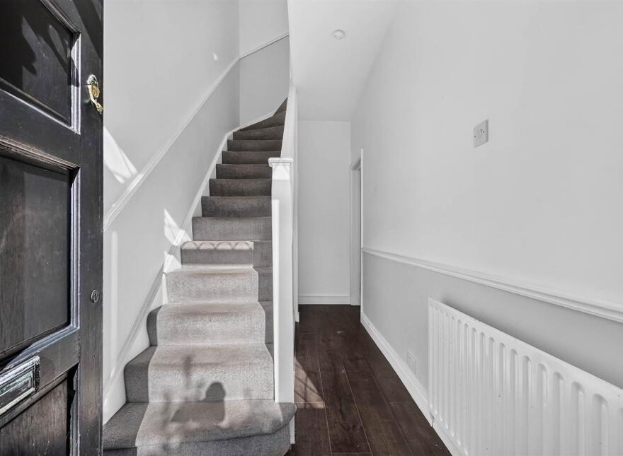 92 Downshire Road, Holywood, BT18 9LY