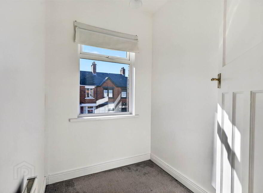 92 Downshire Road, Holywood, BT18 9LY