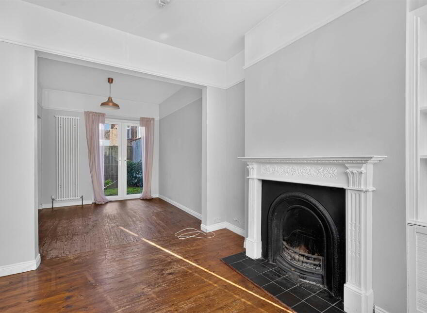 92 Downshire Road, Holywood, BT18 9LY