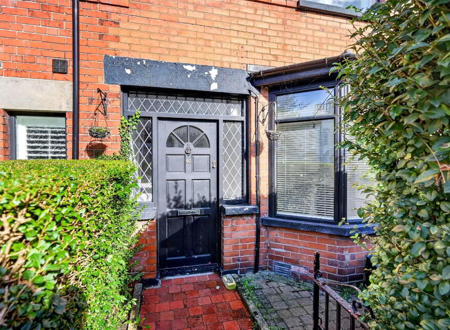 92 Downshire Road, Holywood, BT18 9LY