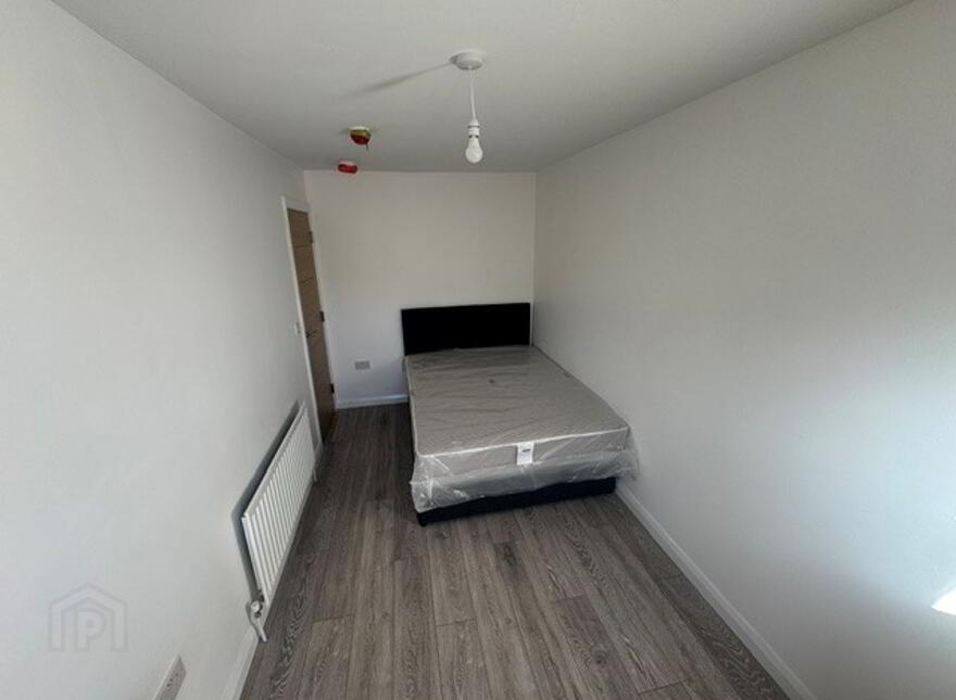 Flat 1, 77 Fitzroy Avenue, Belfast, BT7 1HT