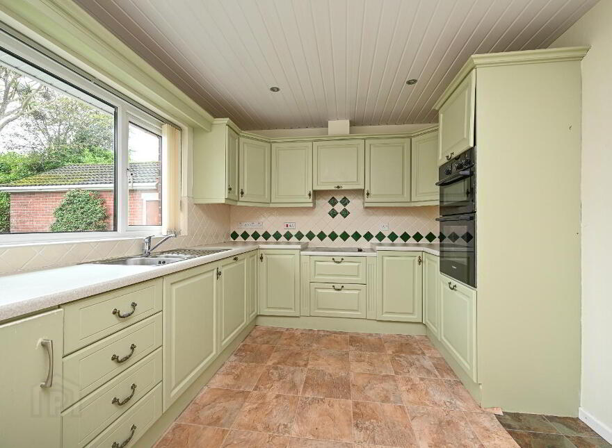 13 Rossdale Road, Bangor, BT19 6BE