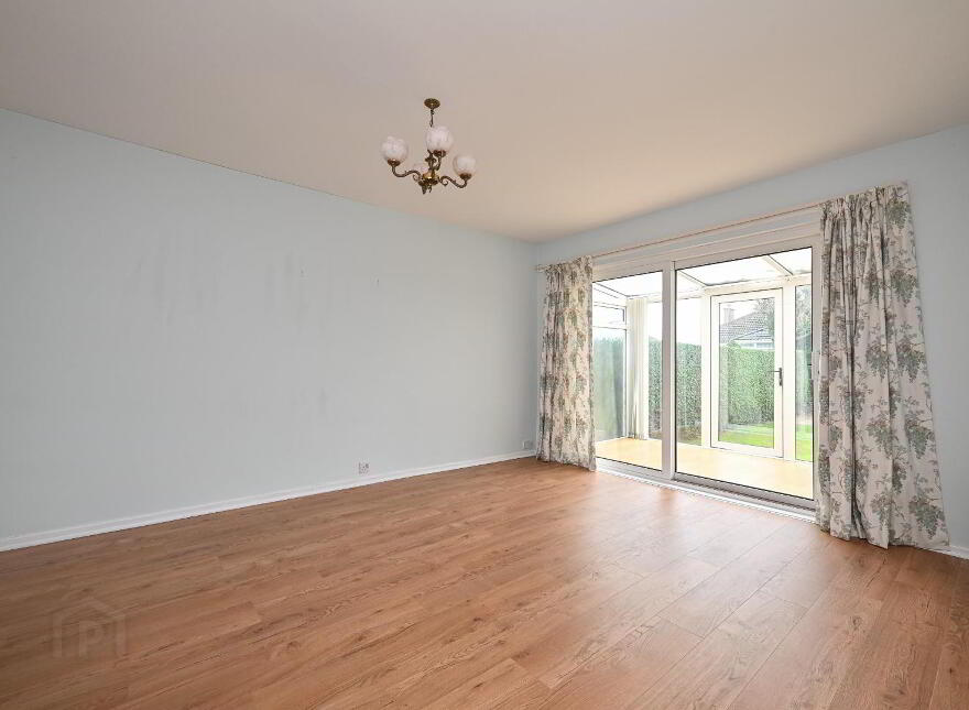 13 Rossdale Road, Bangor, BT19 6BE