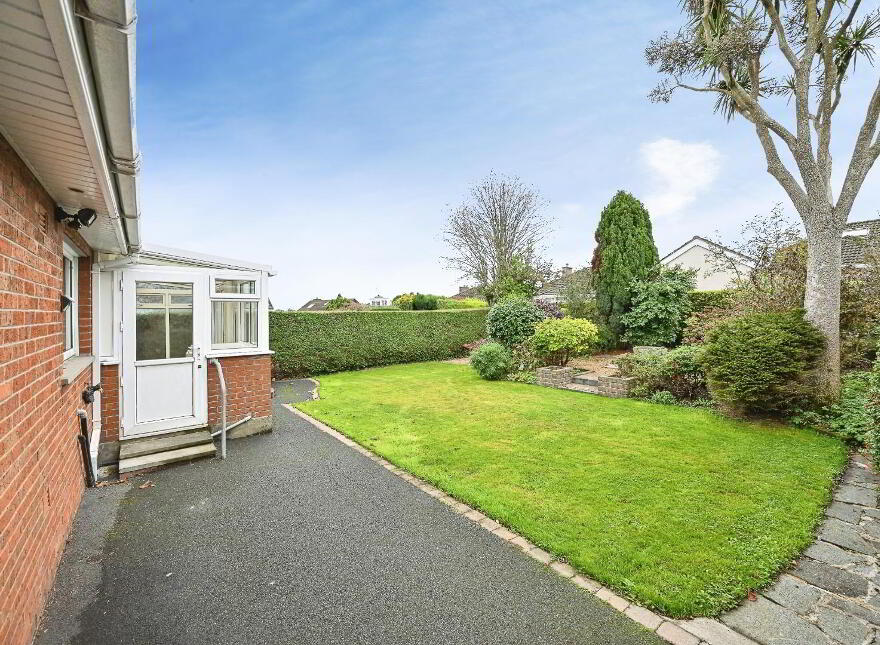 13 Rossdale Road, Bangor, BT19 6BE