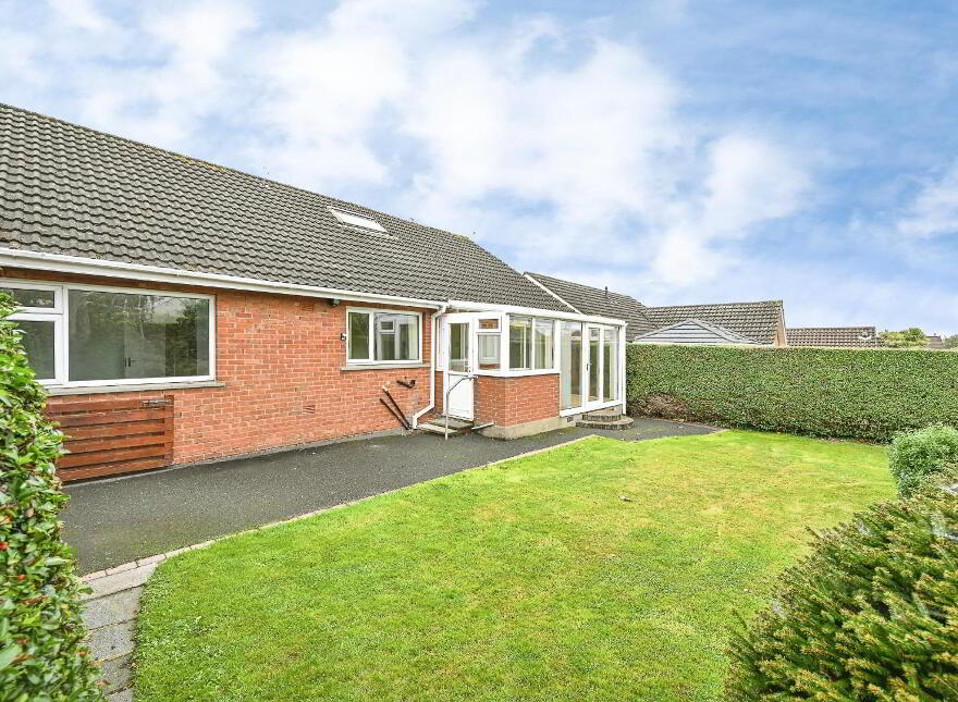 13 Rossdale Road, Bangor, BT19 6BE