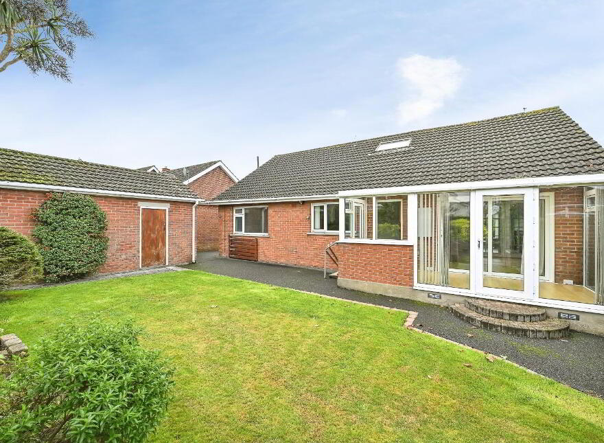 13 Rossdale Road, Bangor, BT19 6BE