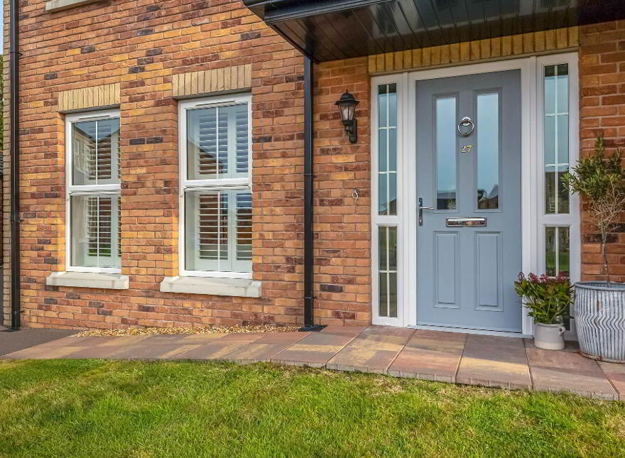 27 Wellington Park View, Maghaberry, Lisburn, BT67 0XS