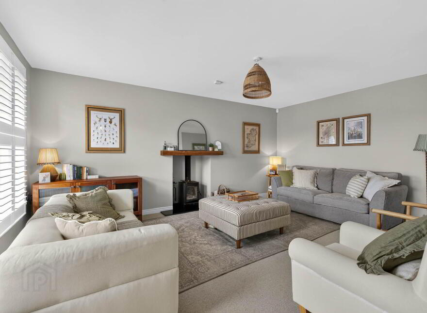 27 Wellington Park View, Maghaberry, Lisburn, BT67 0XS