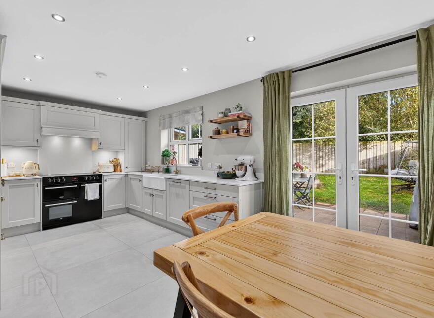 27 Wellington Park View, Maghaberry, Lisburn, BT67 0XS