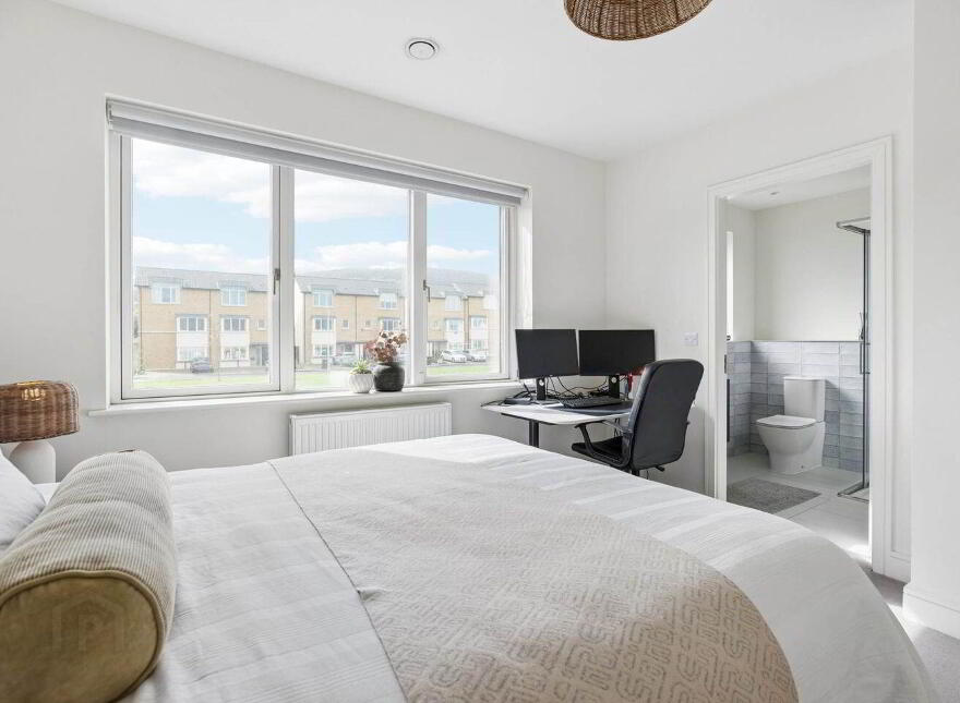 10 Clay Farm Green, Dublin 18, D18VX0X