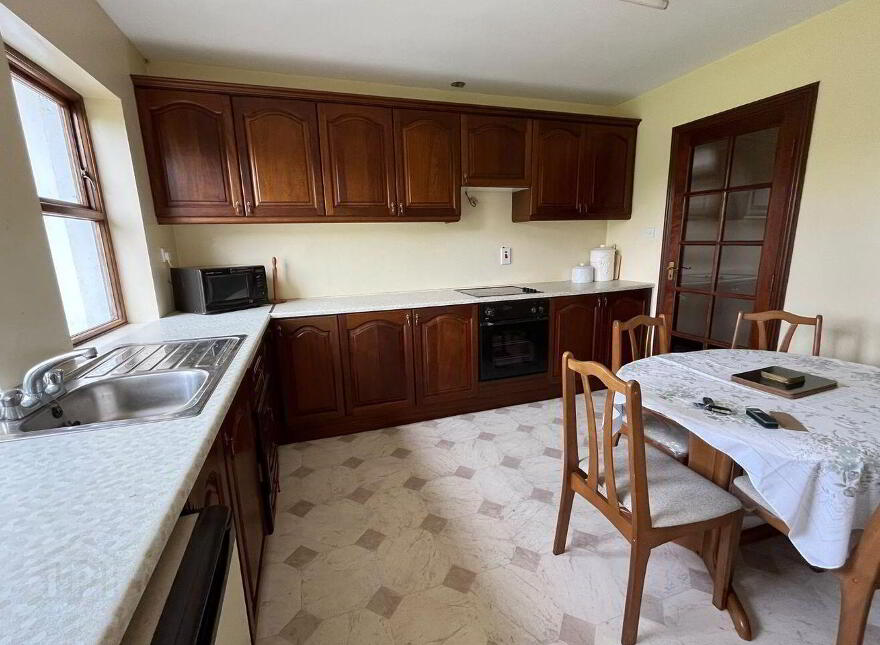 Ardakip Beg, Dromahair, F91KW81