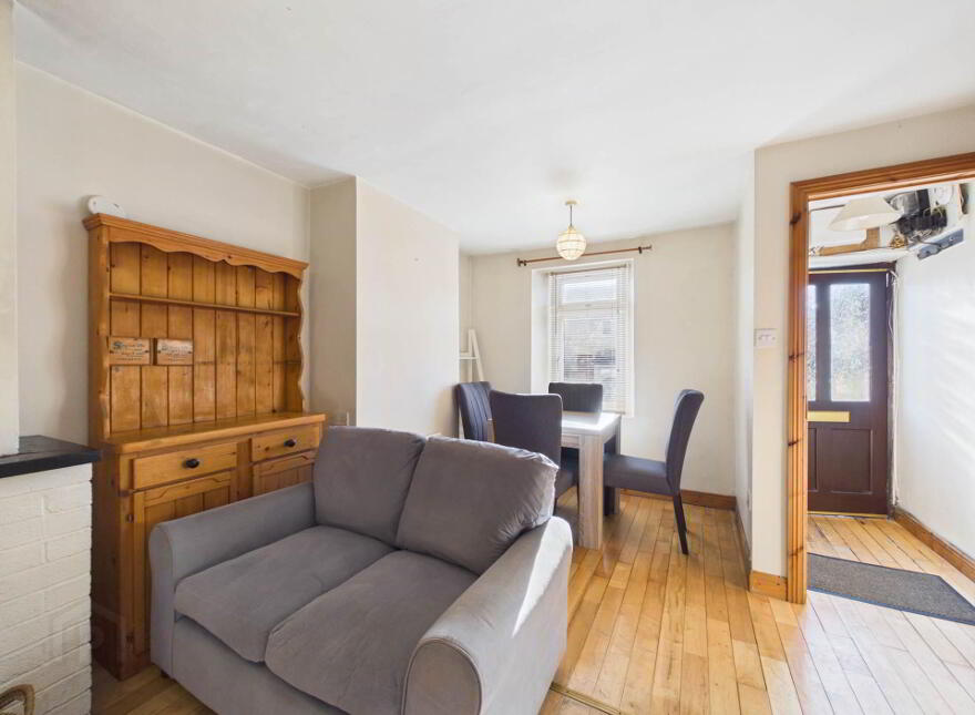 35 Roanmore Terrace, Cannon Street, Waterford, X91X7XP