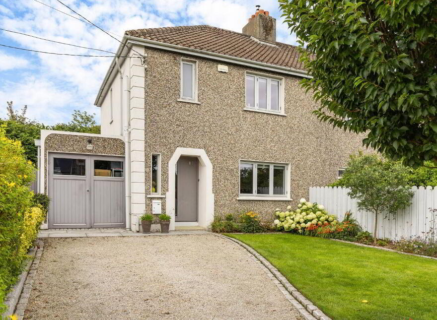 81 Highfield Park, Dundrum, Dundrum, D14H920