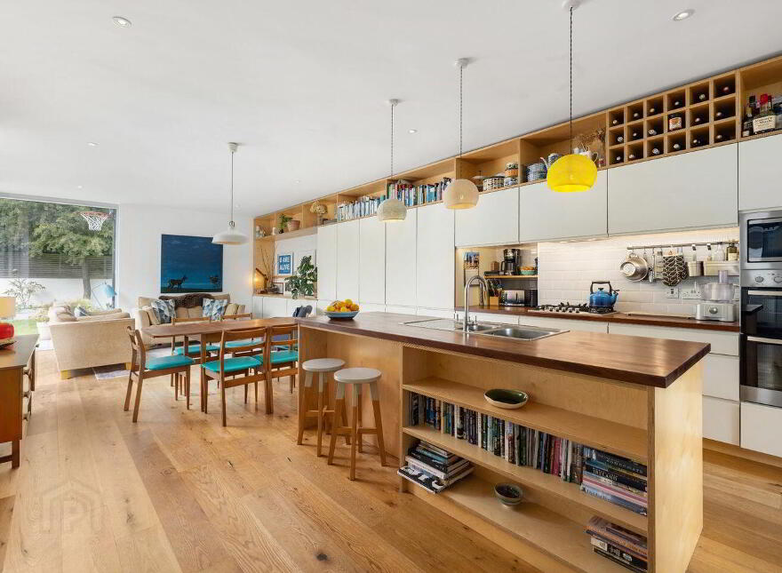 81 Highfield Park, Dundrum, Dundrum, D14H920