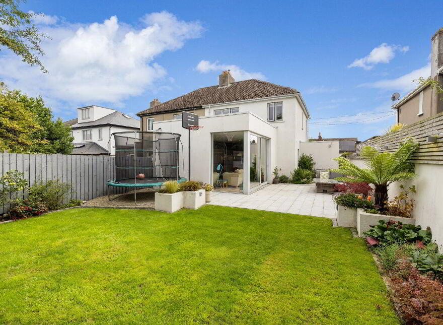 81 Highfield Park, Dundrum, Dundrum, D14H920