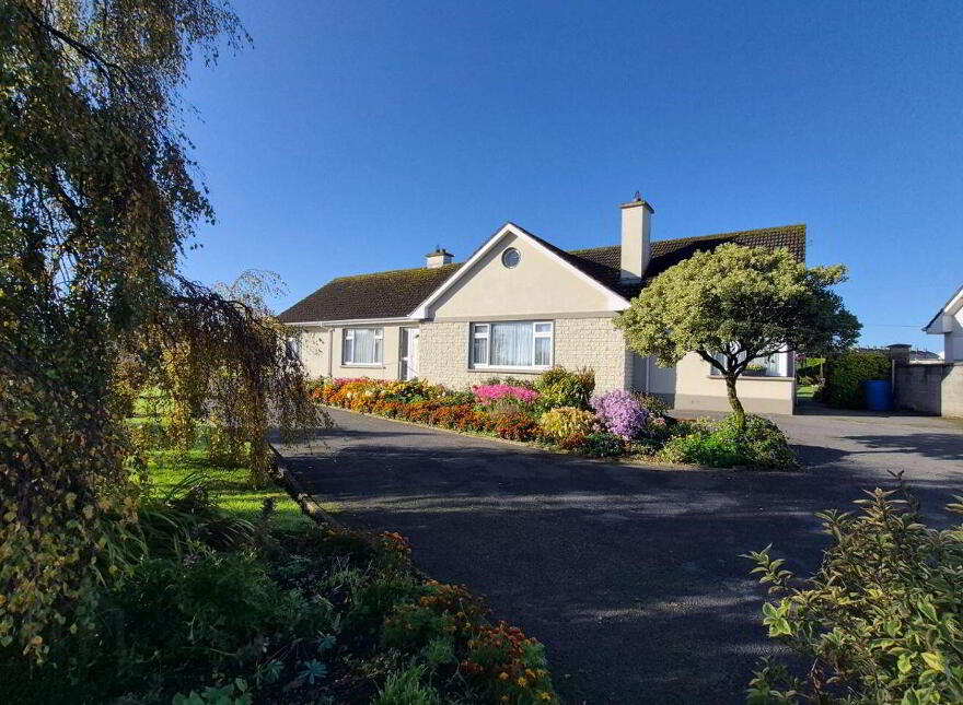 Tullamore Road, Birr, R42WP78