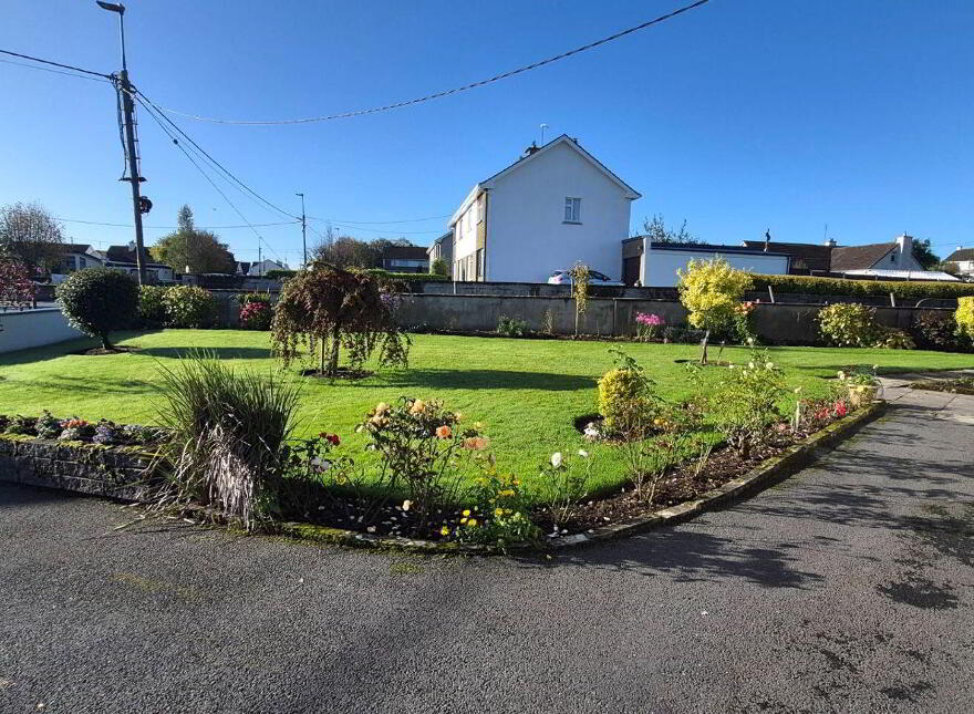 Tullamore Road, Birr, R42WP78