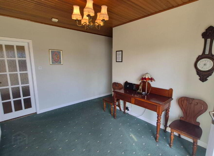Tullamore Road, Birr, R42WP78