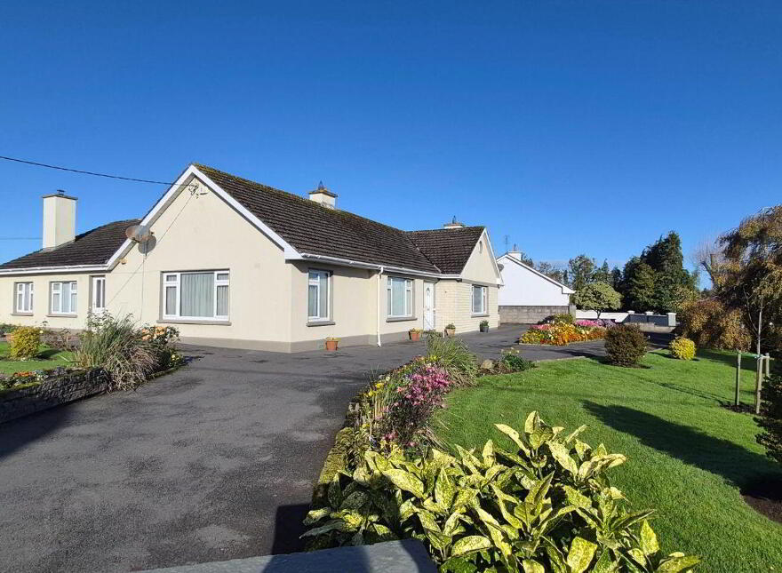 Tullamore Road, Birr, R42WP78