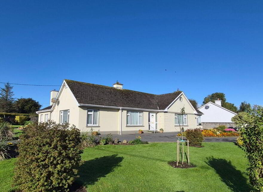 Tullamore Road, Birr, R42WP78