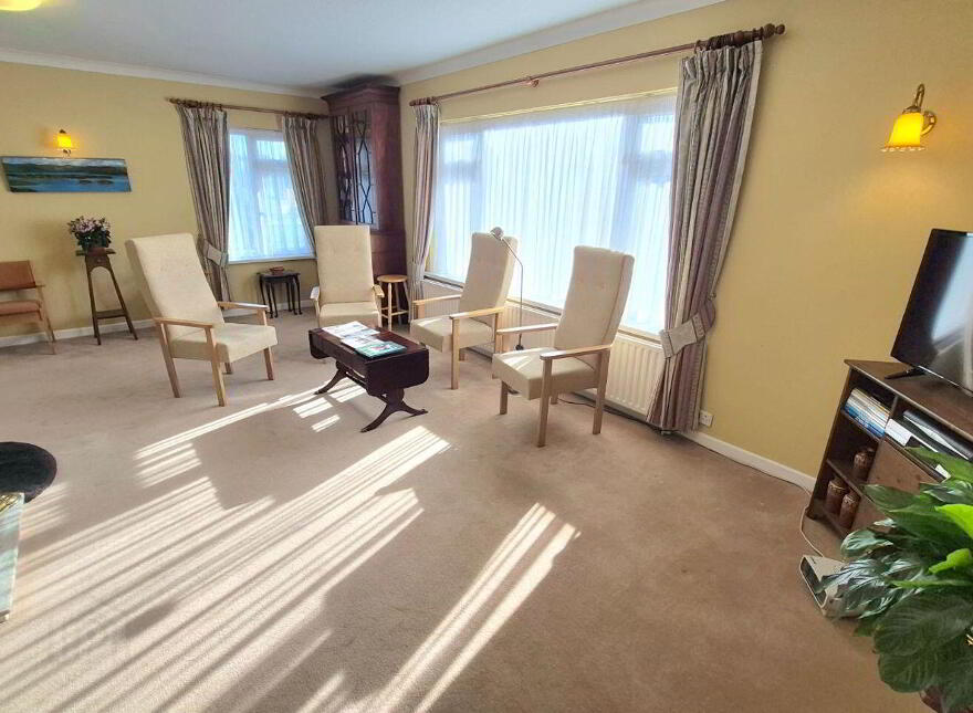 Tullamore Road, Birr, R42WP78
