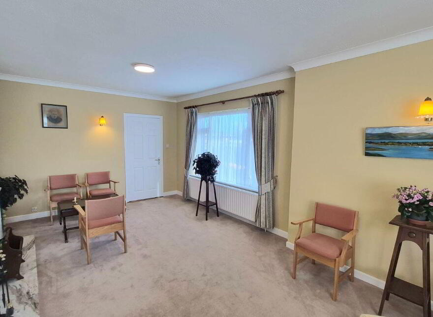 Tullamore Road, Birr, R42WP78