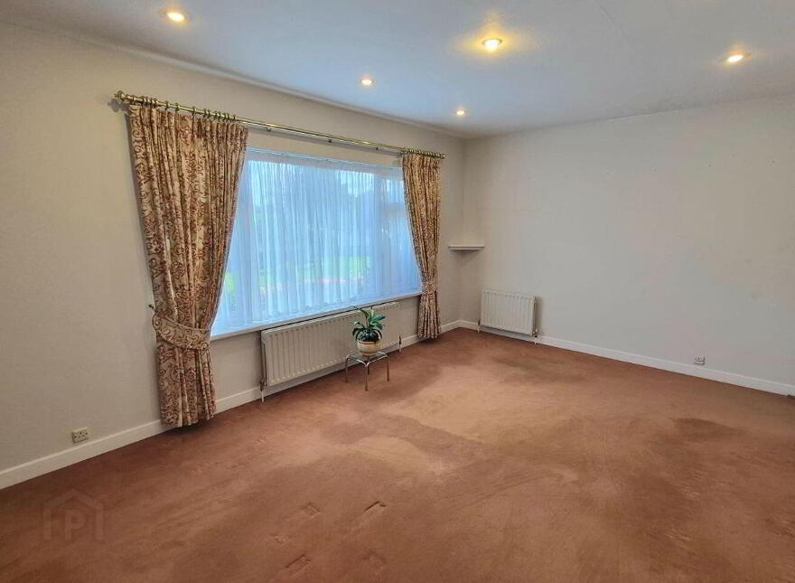Tullamore Road, Birr, R42WP78