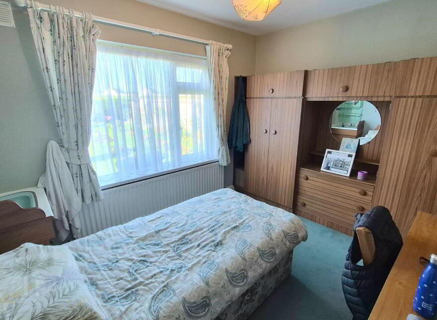 Tullamore Road, Birr, R42WP78