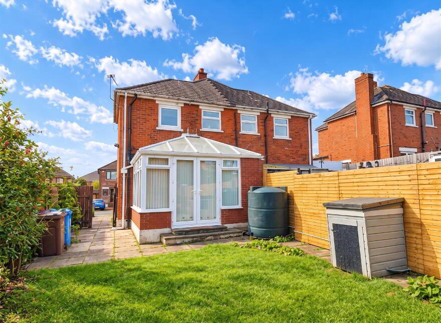 15 Benview Park, Belfast, BT14 8HT