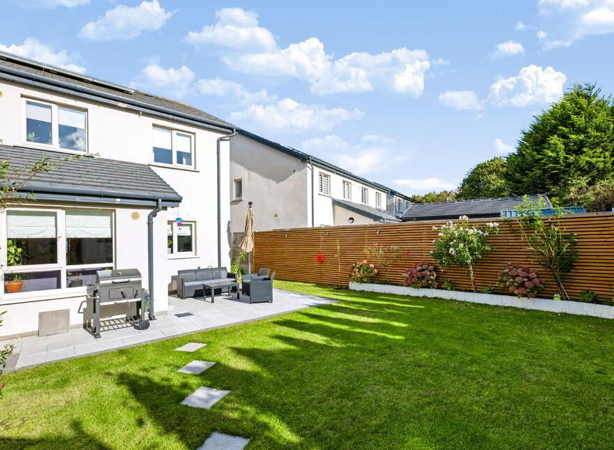 11 Castleland Park Walk, Balbriggan, K32DA27