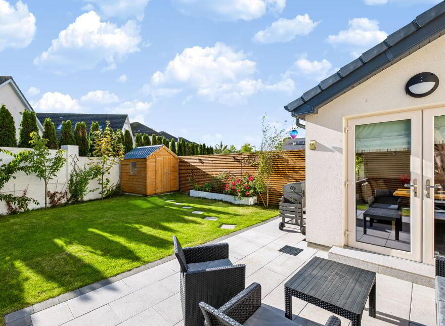11 Castleland Park Walk, Balbriggan, K32DA27