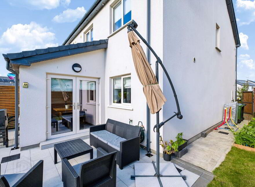 11 Castleland Park Walk, Balbriggan, K32DA27