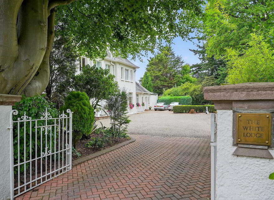 The White Lodge, 1 Malone Court, Belfast, BT9 6PA