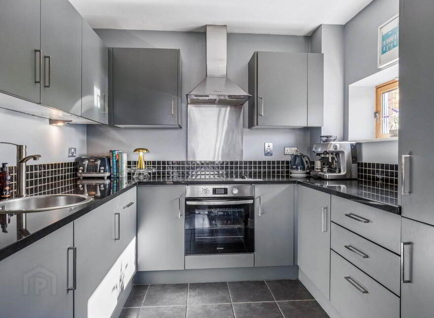 61 The Crescent, Carrickmines Manor, Carrickmines, D18Y567