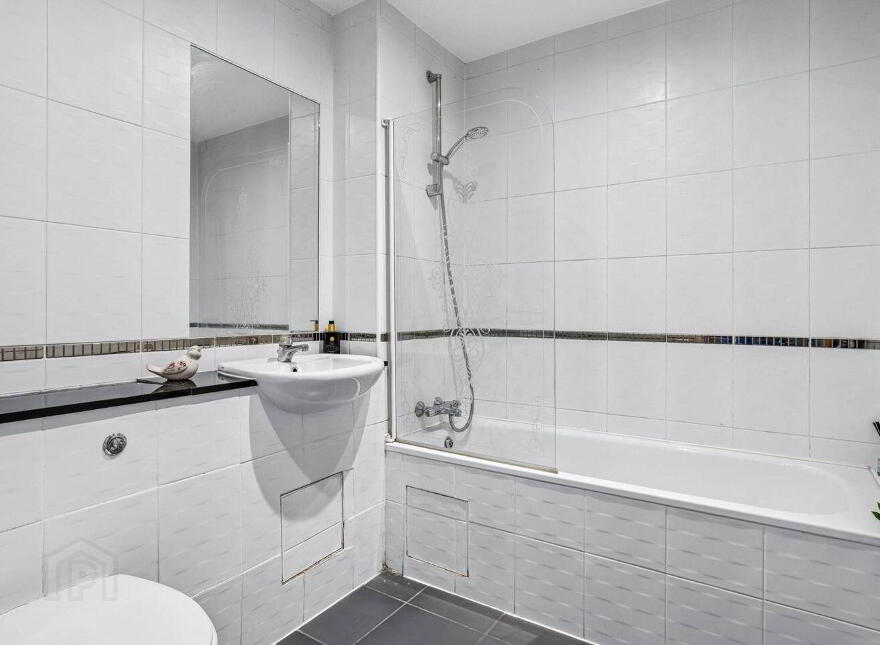 61 The Crescent, Carrickmines Manor, Carrickmines, D18Y567