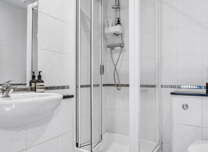 61 The Crescent, Carrickmines Manor, Carrickmines, D18Y567