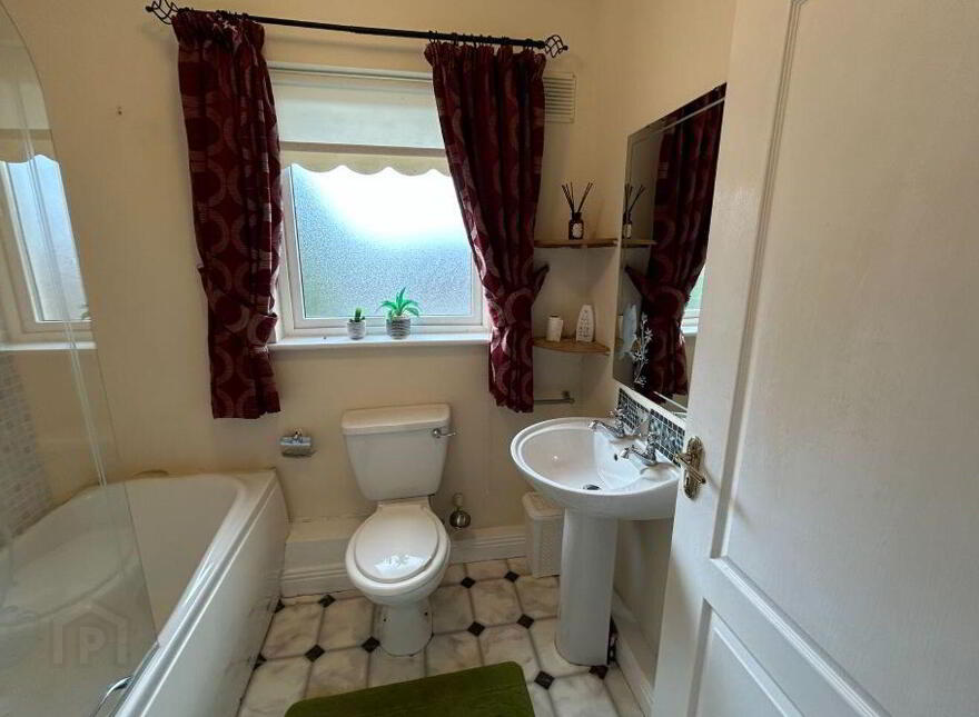 7 Lintown Crescent, Lintown Hall, Kilkenny, R95P799