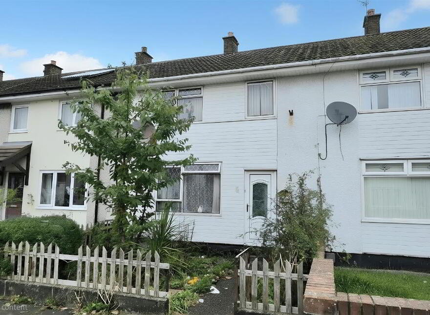 8 Ederny Walk, Carrickfergus, BT38 8NQ photo