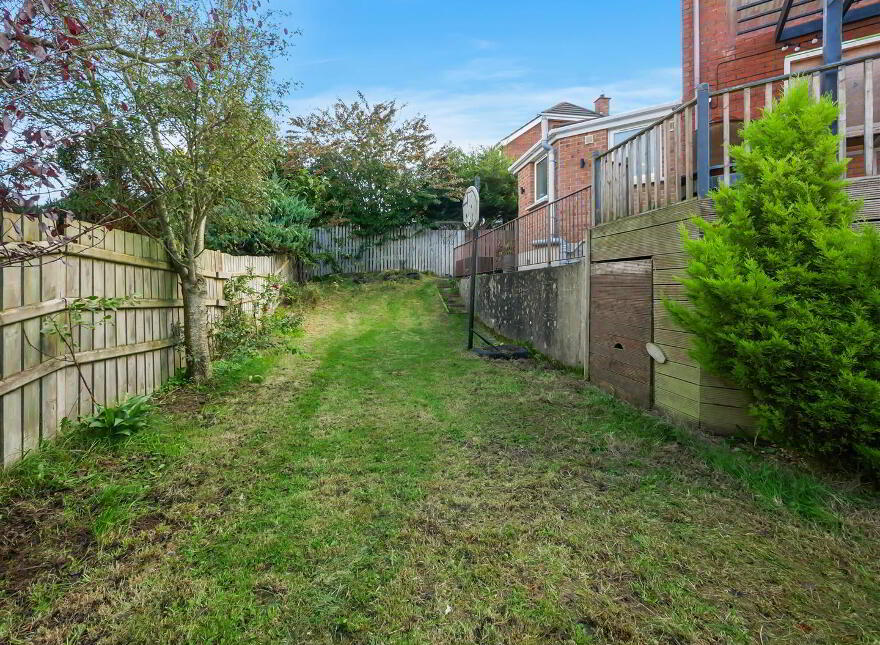 40 Ballylenaghan Heights, Saintfield Road, Belfast, BT8 6WL