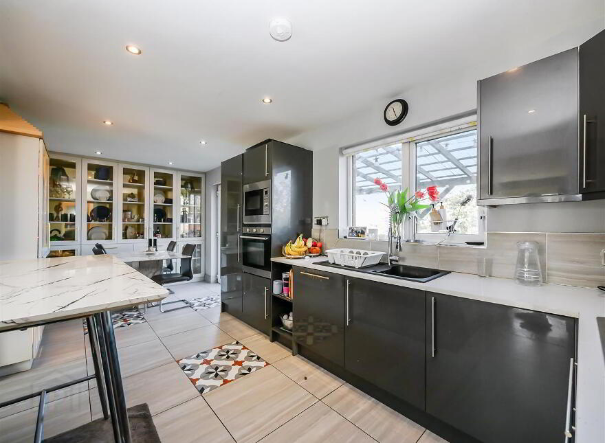 40 Ballylenaghan Heights, Saintfield Road, Belfast, BT8 6WL