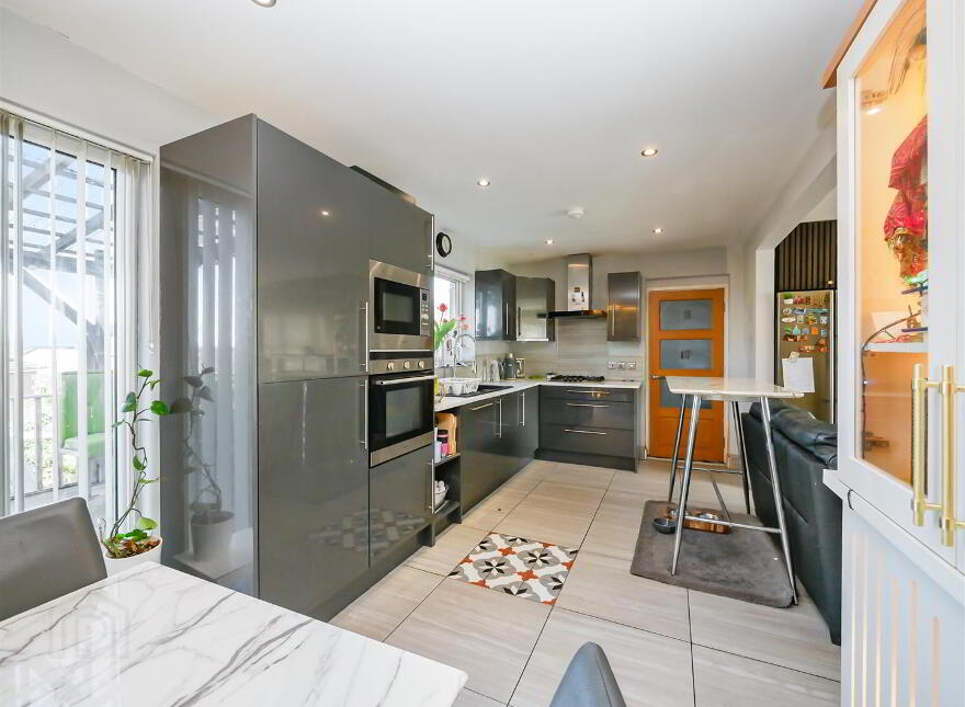 40 Ballylenaghan Heights, Saintfield Road, Belfast, BT8 6WL