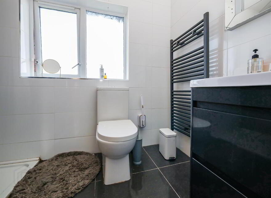 40 Ballylenaghan Heights, Saintfield Road, Belfast, BT8 6WL