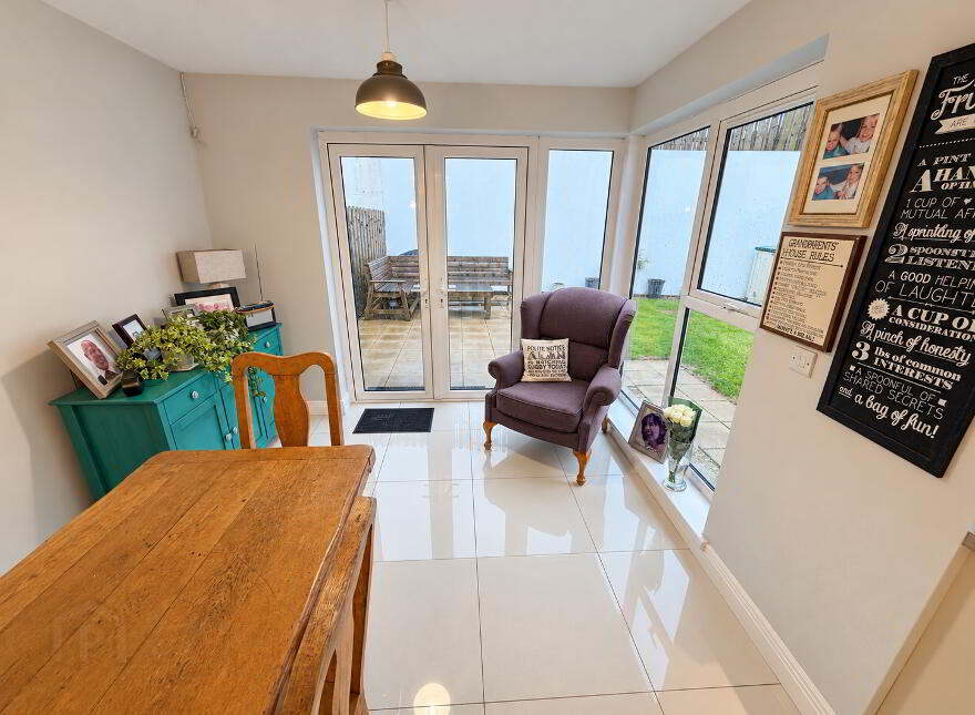3 The Hilocks, Altnagelvin, L'Derry, BT47 3FR
