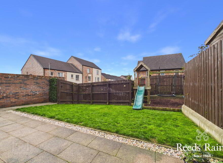 24 Ayrshire Avenue, Lisburn, BT28 2WF