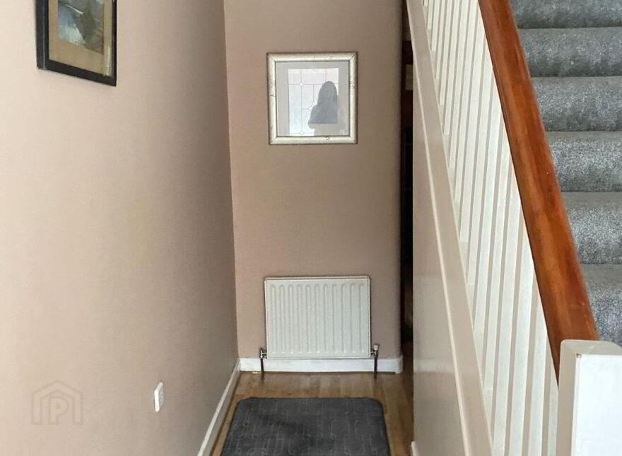 Upper Chapel Street, Castlebar, F23E732