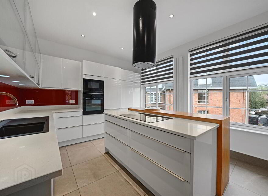 34 Thornhill Malone, Belfast, BT9 6SS