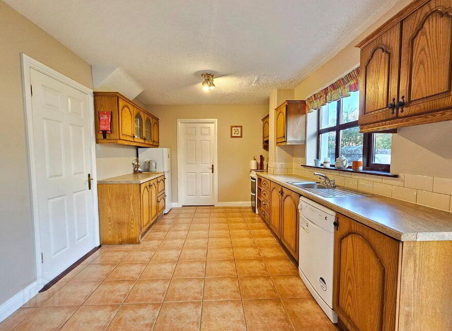 12 Woodlands, Kilrush Road, Ennis, V95KPF3