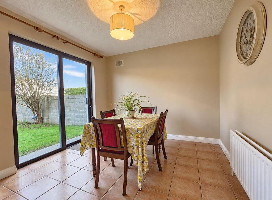 12 Woodlands, Kilrush Road, Ennis, V95KPF3